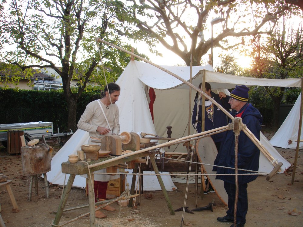 Le Pastel - Les vieux mtiers - Le tourneur sur bois.